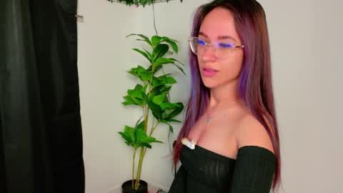 nicoleirisxxx online show from 03/27/26, 06:08