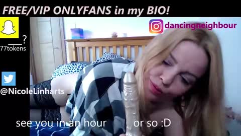 Snapshot of nicolelinharts chatting on 01/27/25, 08:28 Birthday online show from 01/27/25, 08:28