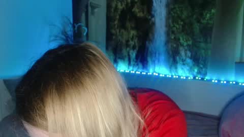 Snapshot of nicolelinharts chatting on 02/08/25, 06:33 Birthday online show from 02/08/25, 06:33