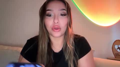 Snapshot of nicolelovesyou444 chatting on 02/27/26, 04:18 nicolelovesyou444 online show from 02/27/26, 04:18