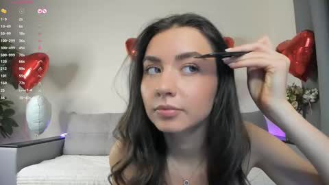 Snapshot of nicoleluuv chatting on 02/14/25, 04:09 Dua Lipa online show from 02/14/25, 04:09