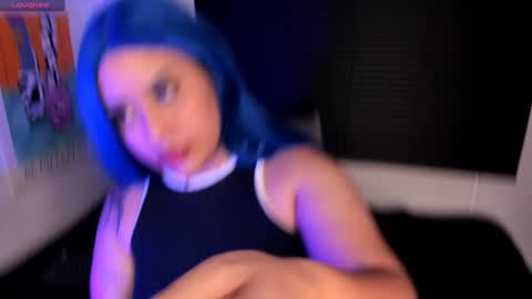 Snapshot of nicoleozzyy chatting on 12/18/24, 11:19 Nico online show from 12/18/24, 11:19