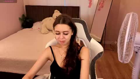 NicoleRossss online show from 08/01/26, 01:27