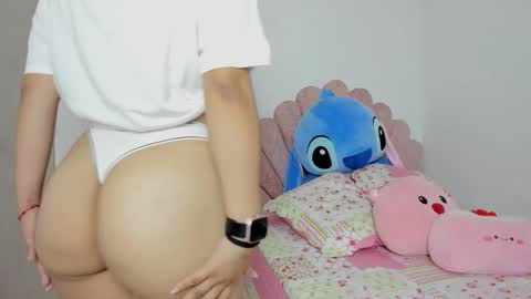 Snapshot of nicolesantana21 chatting on 11/04/25, 06:51 nicole santana online show from 11/04/25, 06:51