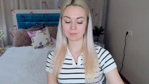 Snapshot of nicolestunning chatting on 05/08/26, 08:52 NicoleStunning online show from 05/08/26, 08:52