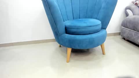 Snapshot of nicolett_aa chatting on 01/14/25, 07:00 Nicolett online show from 01/14/25, 07:00