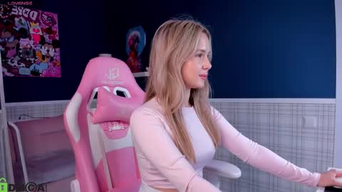 Snapshot of nicolettacooper chatting on 09/09/25, 09:42 nicolettacooper online show from 09/09/25, 09:42