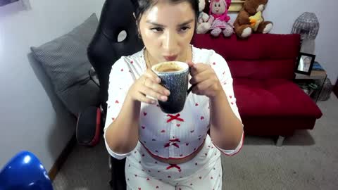 Nicolettcolin  online show from 02/01/25, 12:40