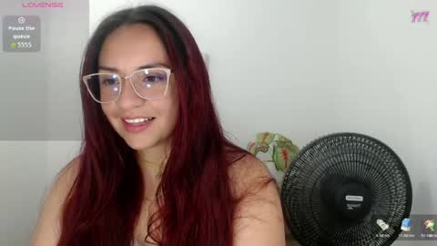 Snapshot of nicoll_crazzy chatting on 05/12/26, 01:41 nicoll online show from 05/12/26, 01:41
