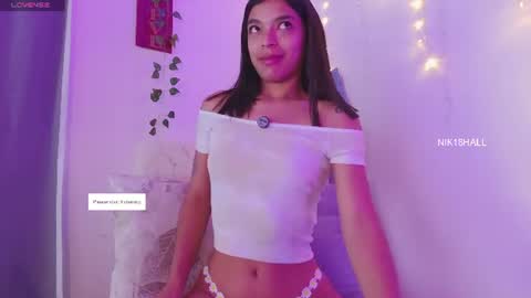 Snapshot of nicolle_swt chatting on 06/24/26, 12:15 Nicolle online show from 06/24/26, 12:15