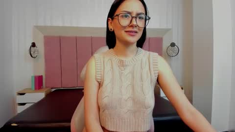 Nicoll  online show from 01/15/26, 01:59