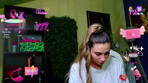 Snapshot of nicollepalmer chatting on 07/01/26, 08:16 Nicolle online show from 07/01/26, 08:16