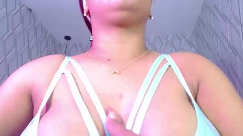 Nicolle Miley online show from 02/20/25, 02:40