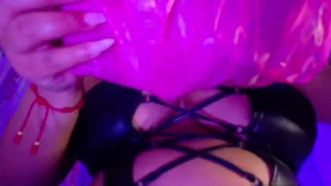 Snapshot of nicolletaylorq chatting on 06/14/26, 05:20 Nicolle Miley online show from 06/14/26, 05:20