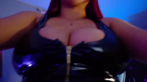 Snapshot of nicolletaylorq chatting on 07/20/26, 03:21 Nicolle Miley online show from 07/20/26, 03:21