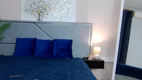 Snapshot of nicolros chatting on 10/27/25, 01:48 NicolRos online show from 10/27/25, 01:48