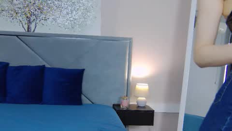 Snapshot of nicolros chatting on 12/05/25, 10:02 NicolRos online show from 12/05/25, 10:02