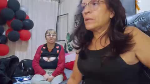 nicoltatiana_ online show from 04/23/26, 12:12