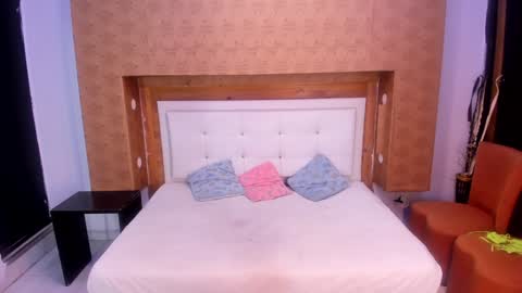 nicolysofi online show from 12/26/24, 10:59