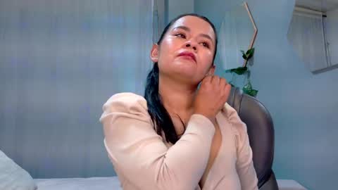 nicooll_07 online show from 05/28/26, 11:29