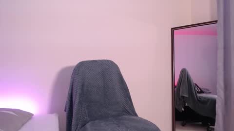 Nico y Mark online show from 11/23/25, 06:24