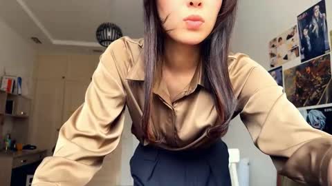 Snapshot of nievesshippey chatting on 02/16/26, 09:16 Hanna online show from 02/16/26, 09:16