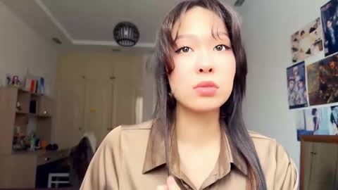 Snapshot of nievesshippey chatting on 02/17/26, 04:42 Hanna online show from 02/17/26, 04:42