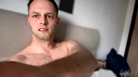 nigel49 online show from 05/05/26, 12:24
