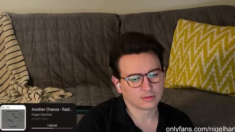 Nigel Hart online show from 01/01/25, 01:58