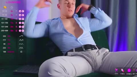 Snapshot of night_wwwolf chatting on 01/14/25, 01:28 Jameson online show from 01/14/25, 01:28