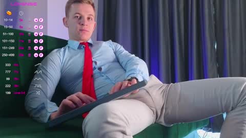 Snapshot of night_wwwolf chatting on 02/16/25, 01:05 Jameson online show from 02/16/25, 01:05