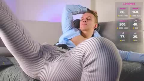 Snapshot of night_wwwolf chatting on 10/28/25, 02:31 Jameson online show from 10/28/25, 02:31