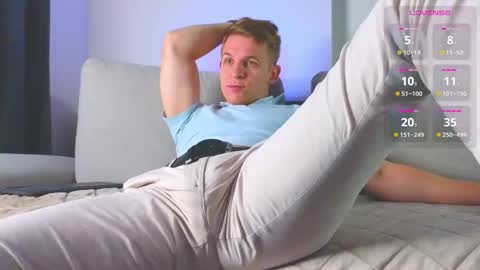 Snapshot of night_wwwolf chatting on 11/19/25, 04:29 Jameson online show from 11/19/25, 04:29