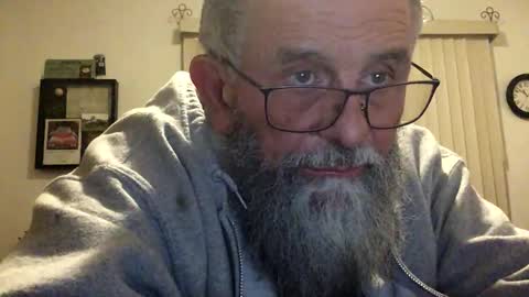 nightmoves1970 online show from 11/04/25, 03:49