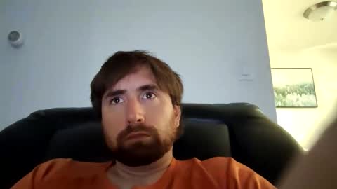 Snapshot of nightnightlol chatting on 10/25/25, 05:19 nightnightlol online show from 10/25/25, 05:19