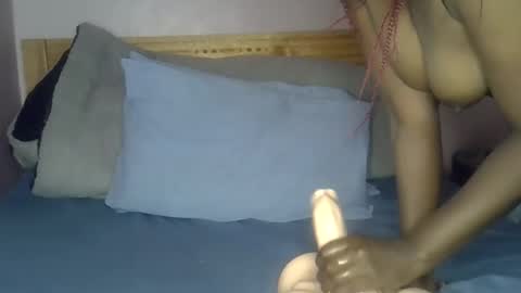 Snapshot of nightnurse6 chatting on 10/26/25, 12:33 nightnurse6 online show from 10/26/25, 12:33