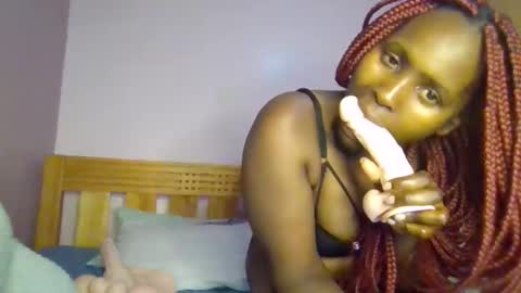 Snapshot of nightnurse6 chatting on 11/03/25, 11:15 nightnurse6 online show from 11/03/25, 11:15