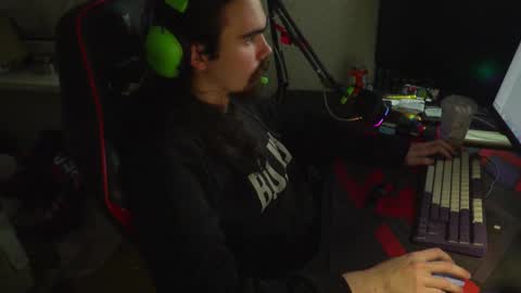 Nightpulse online show from 10/13/25, 03:39