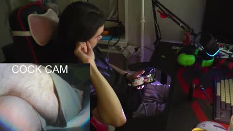 Nightpulse online show from 10/18/25, 01:19