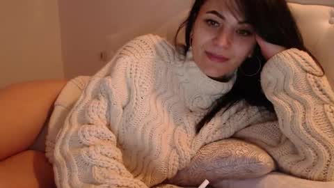 Snapshot of nightssecret chatting on 01/13/26, 02:44 leona online show from 01/13/26, 02:44