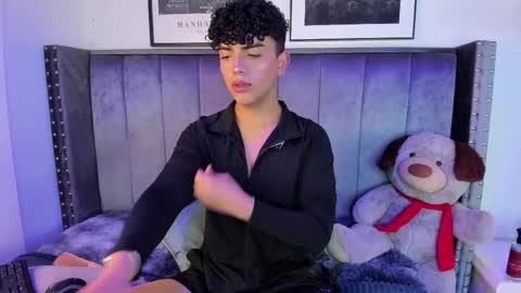 Snapshot of niick_twink chatting on 10/08/25, 07:33 niick_twink online show from 10/08/25, 07:33