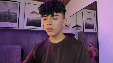 Snapshot of niick_twink chatting on 10/16/25, 08:21 niick_twink online show from 10/16/25, 08:21