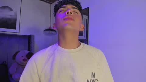 Snapshot of niick_twink chatting on 10/30/25, 08:09 niick_twink online show from 10/30/25, 08:09