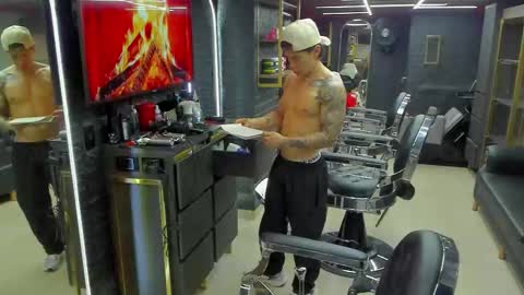 Niick online show from 02/05/26, 02:16