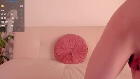 Snapshot of niico_18 chatting on 10/16/25, 08:32 Nicolas Mucci online show from 10/16/25, 08:32