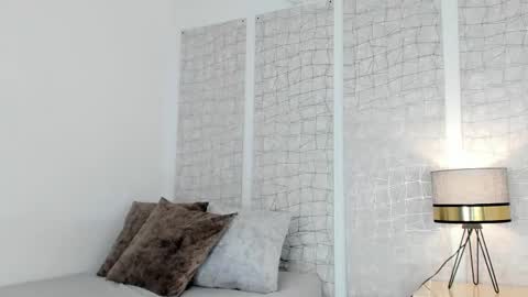 Niicole online show from 09/22/25, 10:12