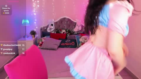 Snapshot of niiik_miiiki chatting on 01/14/25, 11:31 niiik_miiiki online show from 01/14/25, 11:31