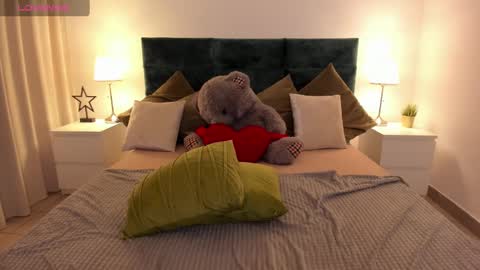 niiik_miiiki online show from 02/05/25, 11:12