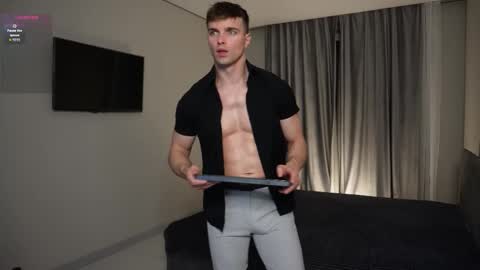 Snapshot of nik_sharp chatting on 02/25/26, 04:16 Nik online show from 02/25/26, 04:16