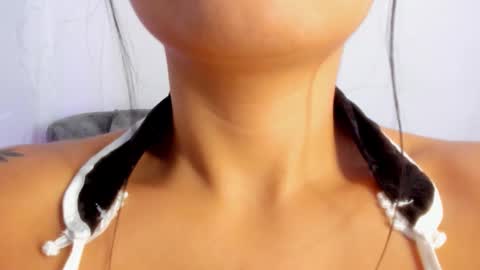 Snapshot of nika01_ chatting on 10/12/25, 04:06 SAMARA online show from 10/12/25, 04:06